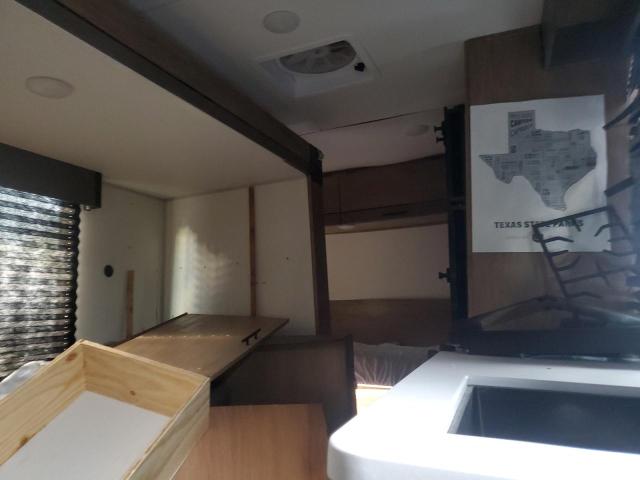 5ZT2CRFC6SY333022 - 2025 CAMPSITE CAMPER TWO TONE photo 5