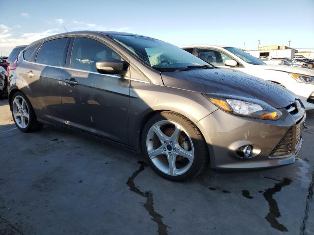 1FADP3N28EL300356 - 2014 FORD FOCUS TITANIUM GRAY photo 4