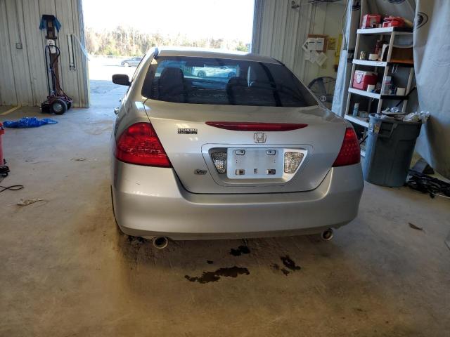 1HGCM66457A100101 - 2007 HONDA ACCORD SE SILVER photo 6