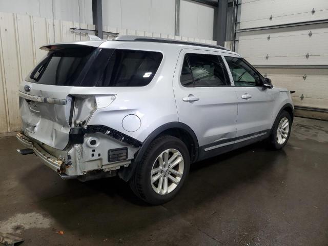 1FM5K7D8XHGA73528 - 2017 FORD EXPLORER XLT Silber Foto 3