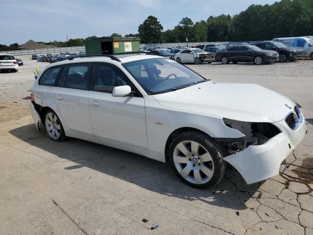 WBANN73566CN02605 - 2006 BMW 530 XIT WHITE photo 4