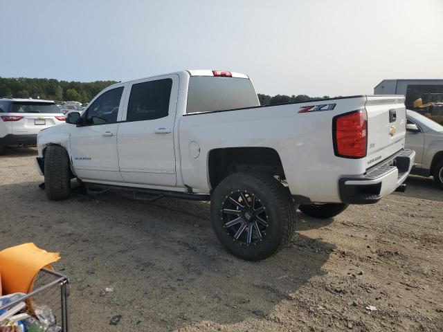 3GCUKREC3JG100173 - 2018 CHEVROLET SILVERADO K1500 LT WHITE photo 2