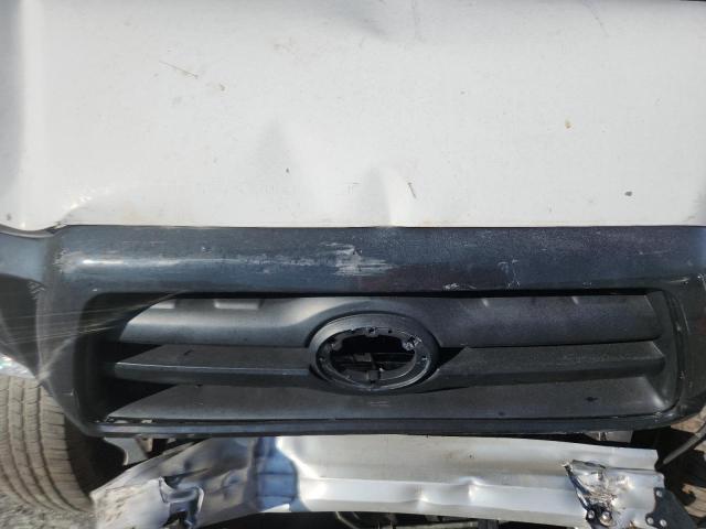 3TMJU4GN4BM111720 - 2011 TOYOTA TACOMA DOUBLE CAB PRERUNNER WHITE photo 11