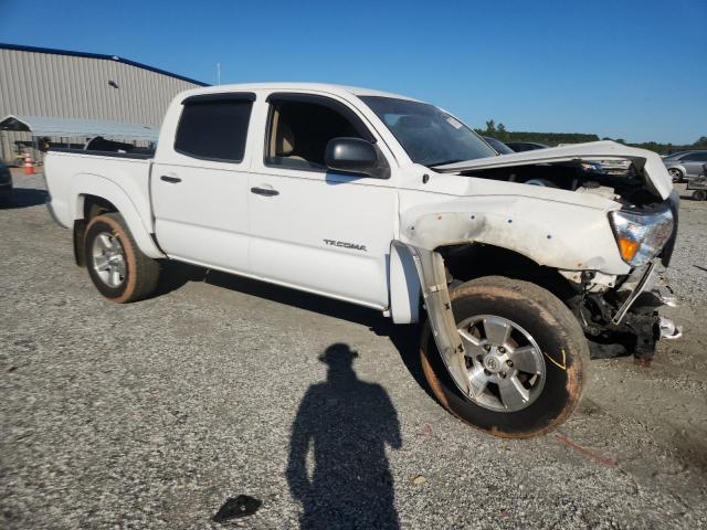 3TMJU4GN4BM111720 - 2011 TOYOTA TACOMA DOUBLE CAB PRERUNNER WHITE photo 4
