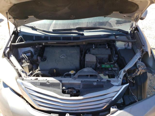 5TDKK3DC3FS565647 - 2015 TOYOTA SIENNA LE SILVER photo 12