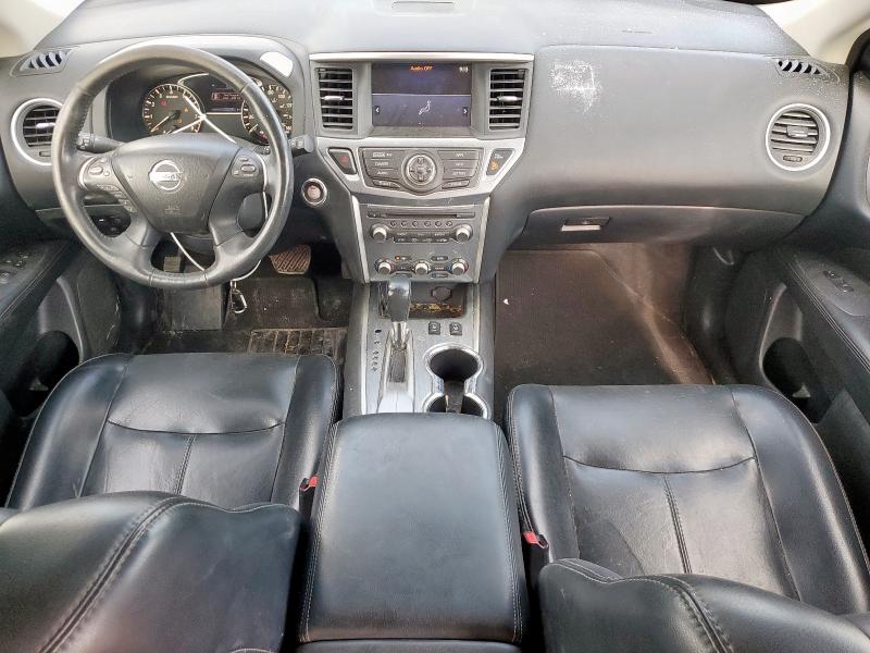 5N1DR2MNXHC677748 - 2017 NISSAN PATHFINDER S RED photo 8