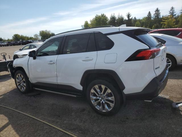 2T3R1RFV9MC223801 - 2021 TOYOTA RAV4 XLE WHITE photo 2