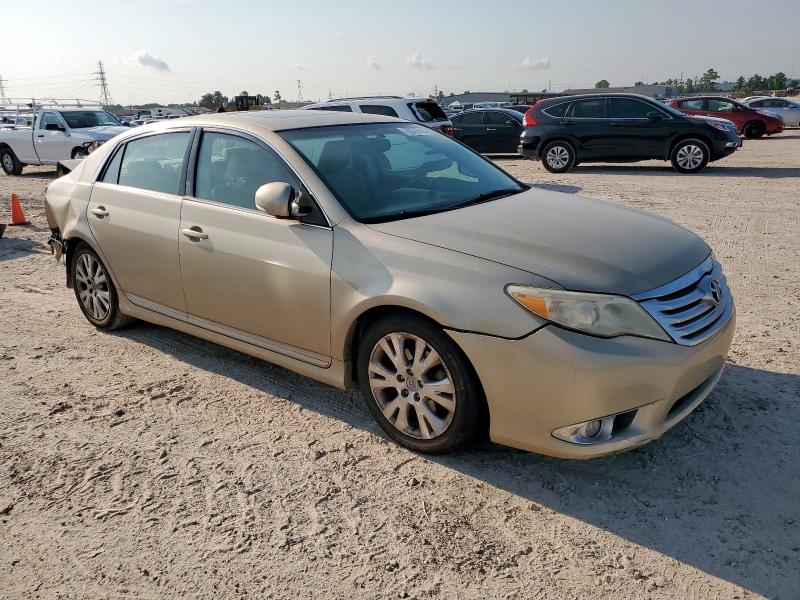 4T1BK3DBXBU371304 - 2011 TOYOTA AVALON BASE ذهبي صورة 4