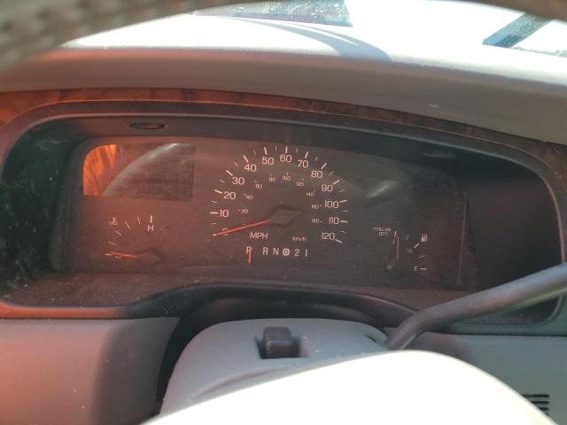 1LNFM82W0WY734500 - 1998 LINCOLN TOWN CAR SIGNATURE SILVER photo 9