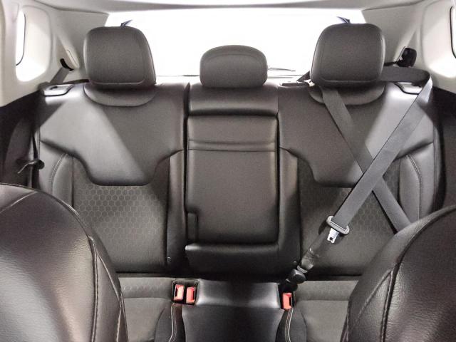 3C4NJDBB2JT143769 - 2018 JEEP COMPASS LATITUDE فضي صورة 10