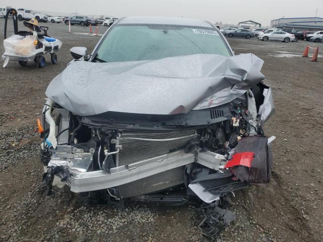 2HGFC2F54JH573983 - 2018 HONDA CIVIC LX SILVER photo 5