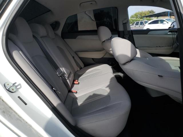 5NPE24AF0KH762714 - 2019 HYUNDAI SONATA SE თეთრი ფოტო 10