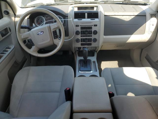 1FMCU9DG3BKB98069 - 2011 FORD ESCAPE XLT შავი ფოტო 8