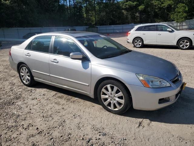 1HGCM66557A034660 - 2007 HONDA ACCORD EX SILVER photo 4