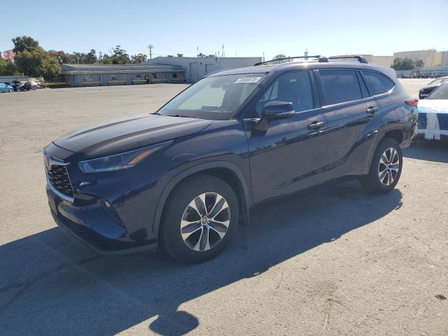 5TDHZRBH9MS156864 - 2021 TOYOTA HIGHLANDER XLE 蓝色 照片 1