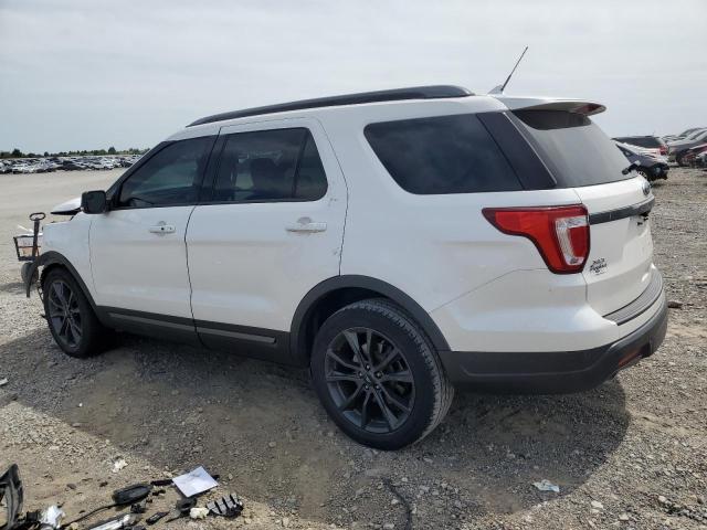 1FM5K7D85JGB03279 - 2018 FORD EXPLORER XLT WHITE photo 2