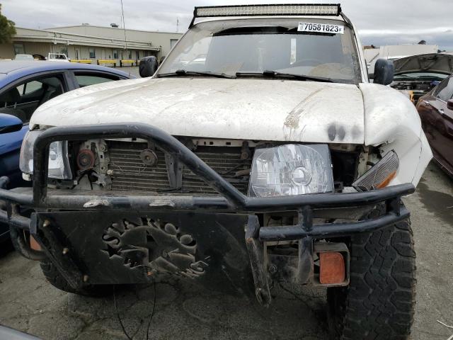 4TASN92N0YZ630806 - 2000 TOYOTA TACOMA XTRACAB PRERUNNER თეთრი ფოტო 5
