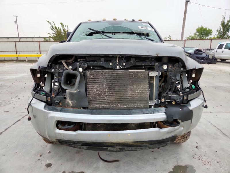 3C63R3GL3DG601030 - 2013 RAM 3500 ST Gris foto 5