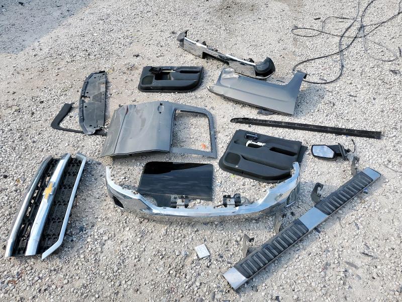 3GCPCREC4HG207771 - 2017 CHEVROLET SILVERADO C1500 LT GRAY photo 12