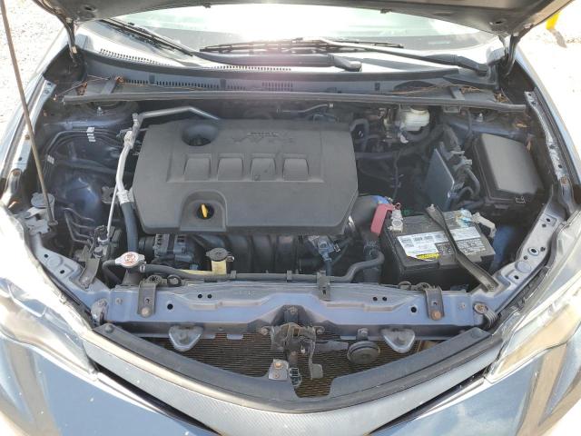 5YFBURHE1JP829586 - 2018 TOYOTA COROLLA L BLUE photo 11