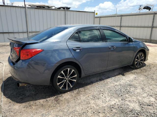 5YFBURHE1JP829586 - 2018 TOYOTA COROLLA L BLUE photo 3