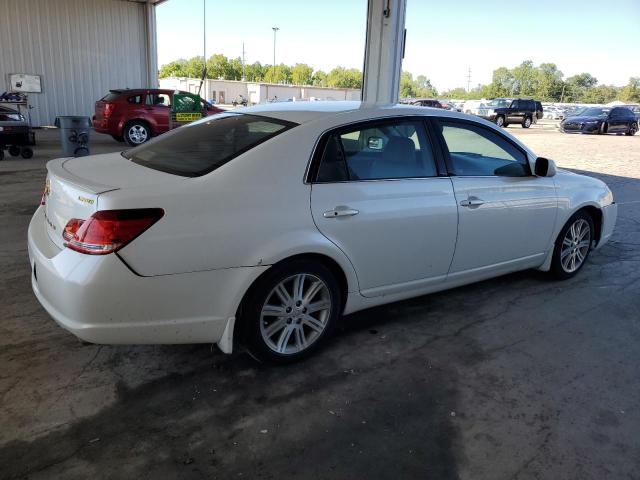 4T1BK36B27U173692 - 2007 TOYOTA AVALON XL WHITE photo 3