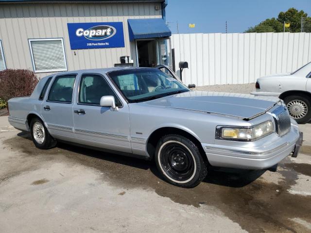 1LNLM81W4TY707168 - 1996 LINCOLN TOWN CAR EXECUTIVE SILVER photo 4