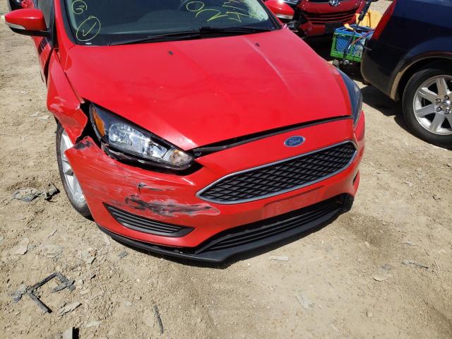 1FADP3F20HL308924 - 2017 FORD FOCUS SE RED photo 9