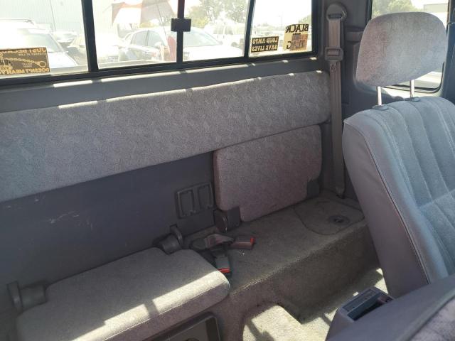 5TESN92N1YZ690490 - 2000 TOYOTA TACOMA XTRACAB PRERUNNER ვერცხლისფერი ფოტო 10