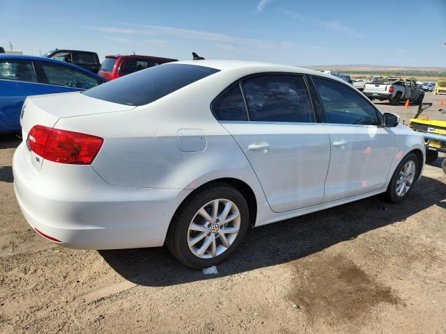 3VWD17AJ4EM287889 - 2014 VOLKSWAGEN JETTA SE WHITE photo 3