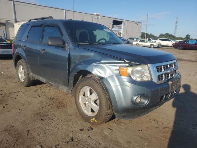 1FMCU9DG5AKC45889 - 2010 FORD ESCAPE XLT 蓝色 照片 4