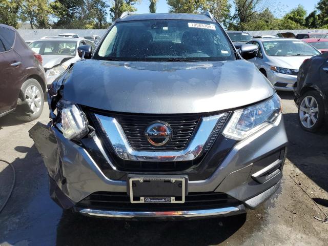 KNMAT2MT1LP526354 - 2020 NISSAN ROGUE S GRAY photo 5