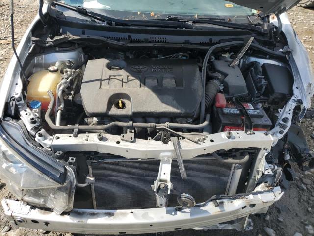 JTNKARJE4JJ565251 - 2018 TOYOTA COROLLA IM SILVER photo 11