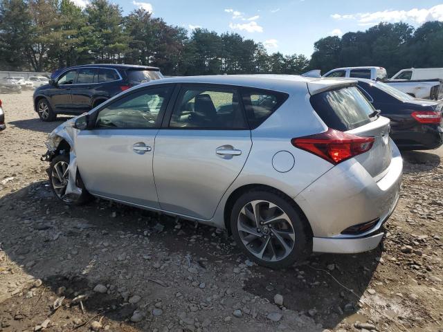 JTNKARJE4JJ565251 - 2018 TOYOTA COROLLA IM SILVER photo 2