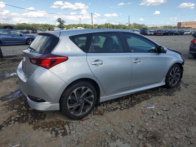 JTNKARJE4JJ565251 - 2018 TOYOTA COROLLA IM SILVER photo 3