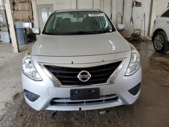 3N1CN7AP2FL907897 - 2015 NISSAN VERSA S Күміс фото 5