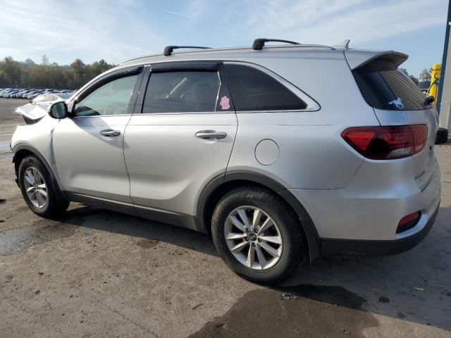 5XYPG4A30KG445653 - 2019 KIA SORENTO L SILVER photo 2