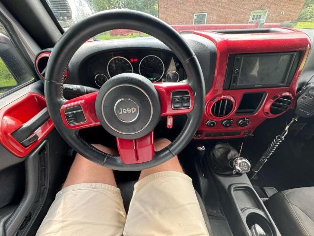 1C4AJWAG3FL738883 - 2015 JEEP WRANGLER SPORT SILVER photo 9