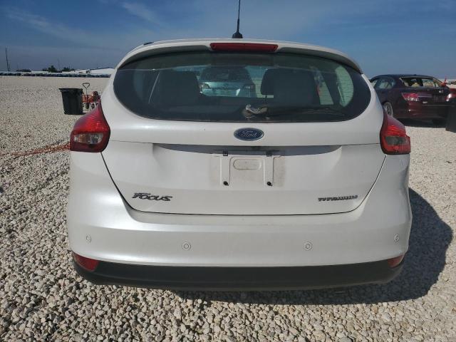 1FADP3N29JL240176 - 2018 FORD FOCUS TITANIUM WHITE photo 6