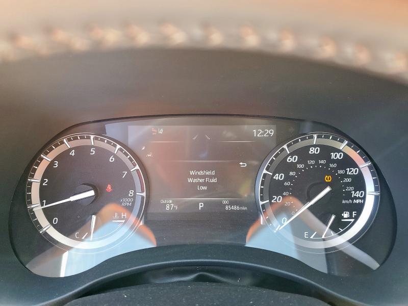 5TDGZRAH8MS537702 - 2021 TOYOTA HIGHLANDER XLE GRAY photo 9