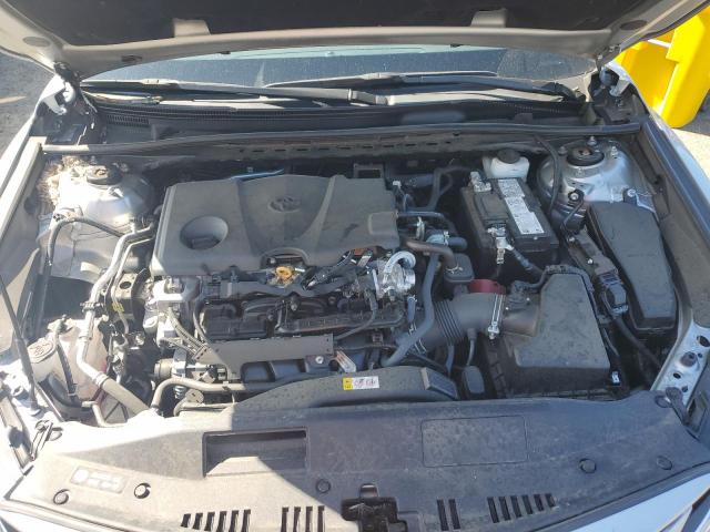 4T1C11BK6NU053182 - 2022 TOYOTA CAMRY LE SILVER photo 11