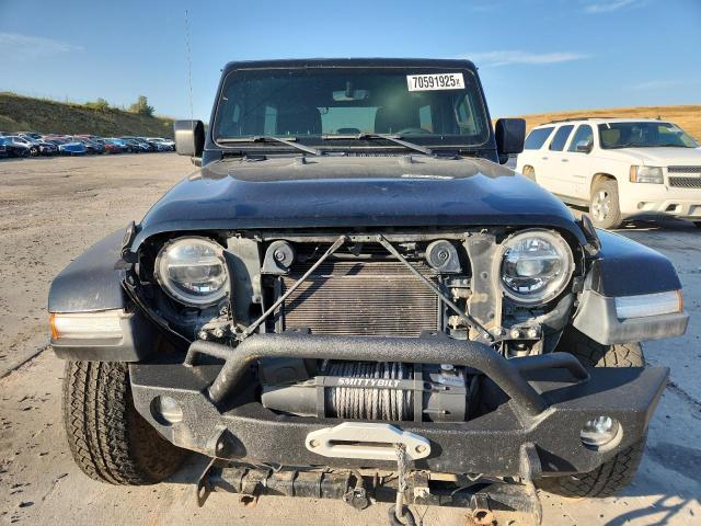 1C4HJXEN2JW246267 - 2018 JEEP WRANGLER U SAHARA Negro foto 5