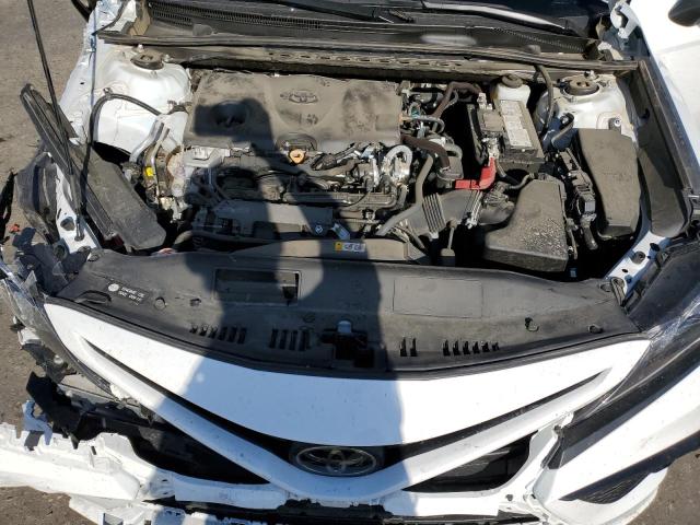 4T1G11AK6NU680726 - 2022 TOYOTA CAMRY SE WHITE photo 11