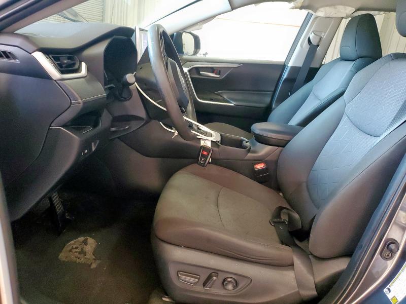 2T3P1RFV0PW391689 - 2023 TOYOTA RAV4 XLE GRAY photo 7