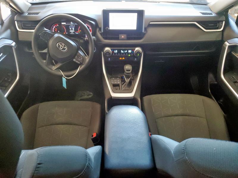 2T3P1RFV0PW391689 - 2023 TOYOTA RAV4 XLE GRAY photo 8