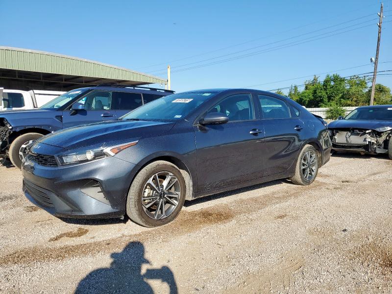 2023 KIA FORTE LX, null