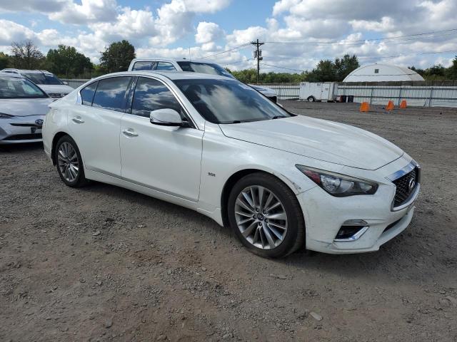 JN1EV7AR2JM440084 - 2018 INFINITI Q50 LUXE WHITE photo 4