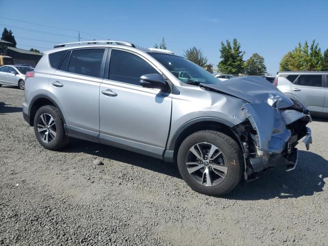 2T3RFREV6GW444326 - 2016 TOYOTA RAV4 XLE SILVER photo 4