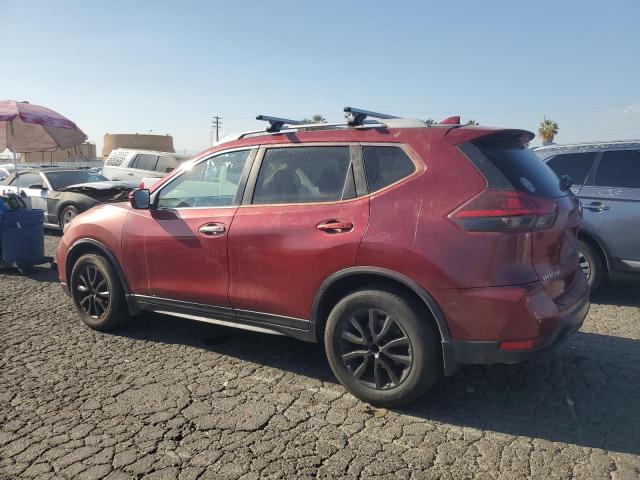 5N1AT2MTXJC842058 - 2018 NISSAN ROGUE S BURGUNDY photo 2