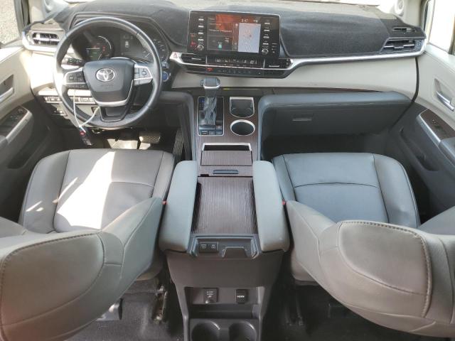 5TDJRKEC4NS087334 - 2022 TOYOTA SIENNA XLE ვერცხლისფერი ფოტო 8